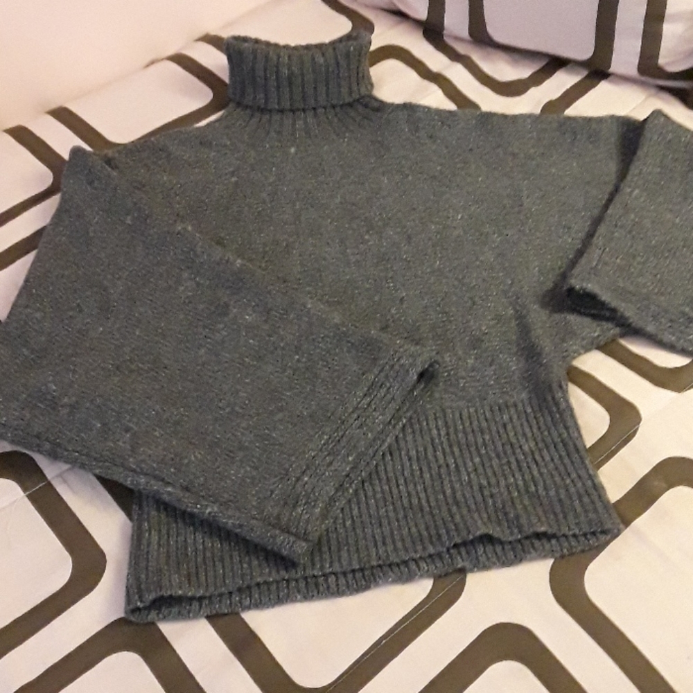 NWT GAP Women's Turtleneck Dark Grey Sweater